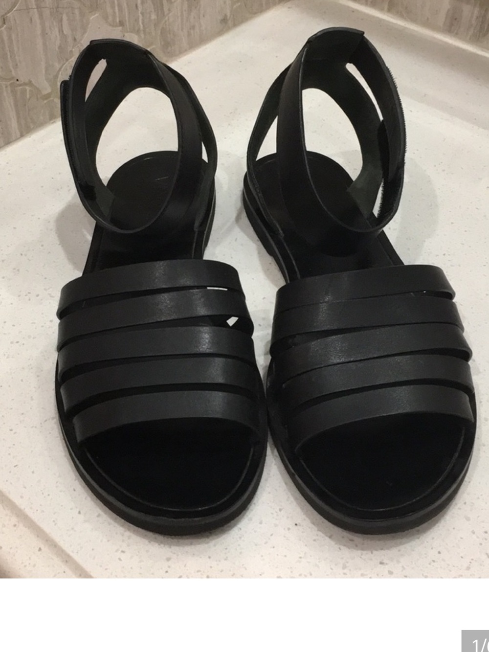 Vince Leather Black Women's Strappy Flat Sandals